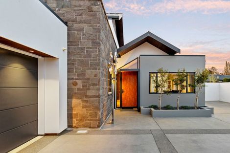 Photo of property in 21 Bluestone Drive, Parklands, Christchurch, 8083