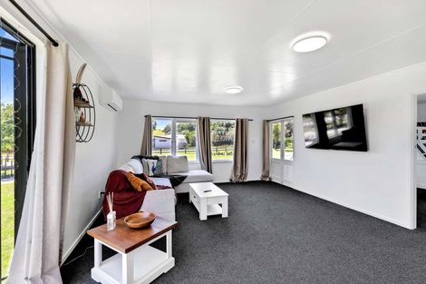 Photo of property in 3265 South Head Road, South Head, Helensville, 0874