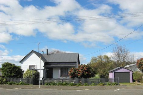 Photo of property in 66 Charlotte Street, Takapau, 4203