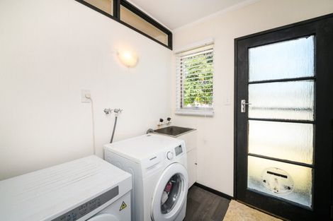 Photo of property in 6 Pukatea Place, Milson, Palmerston North, 4414