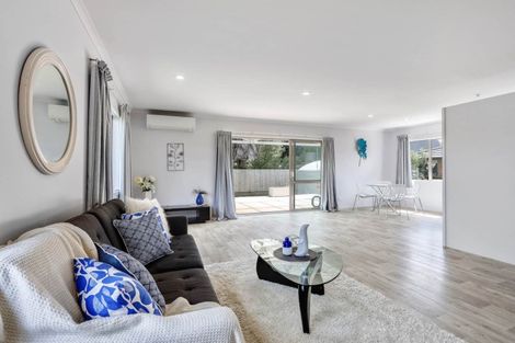 Photo of property in 16 Kedge Drive, Mangawhai, 0505