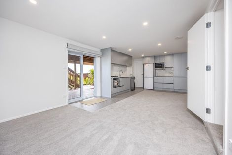 Photo of property in 939a East Coast Road, Torbay, Auckland, 0630