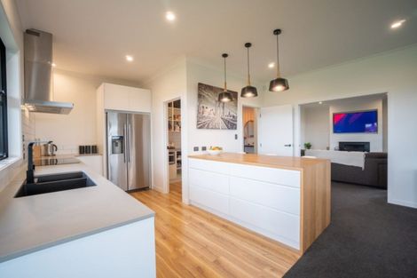 Photo of property in 30 Westwood Drive, Aokautere, Palmerston North, 4471