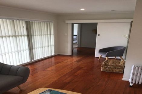 Photo of property in 87 Rosedale Road, Pinehill, Auckland, 0632