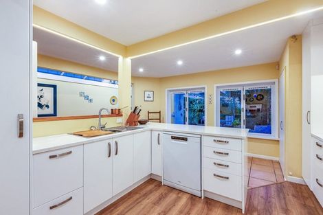 Photo of property in 32 Steyne Avenue, Plimmerton, Porirua, 5026