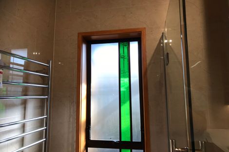 Photo of property in 84 Shakespeare Road, Milford, Auckland, 0620