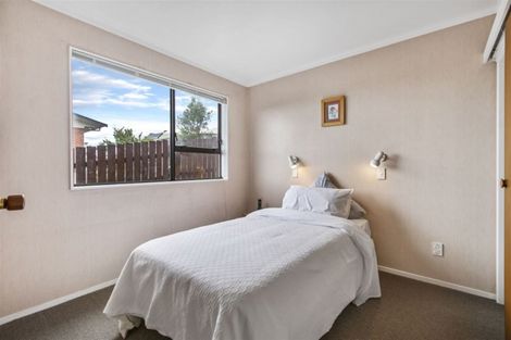 Photo of property in 1/35 Belmont Terrace, Milford, Auckland, 0620