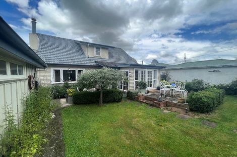 Photo of property in 34 Queen Street, Dannevirke, 4930