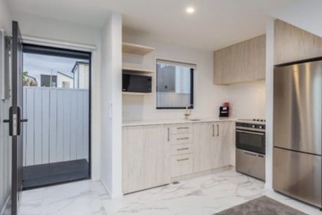 Photo of property in 1/22 Yeovil Road, Te Atatu Peninsula, Auckland, 0610