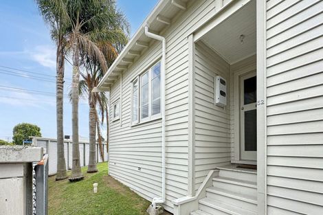 Photo of property in 52 Formby Avenue, Point Chevalier, Auckland, 1022
