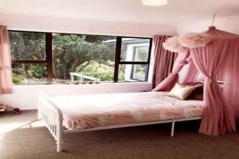 Photo of property in 36 Kiriwai Road, Paremata, Porirua, 5024