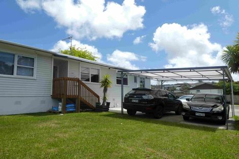 Photo of property in 25c Thornlow Street, Glendene, Auckland, 0602