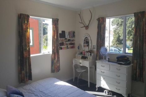 Photo of property in 100 Rangituhi Crescent, Takapuwahia, Porirua, 5022