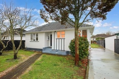 Photo of property in 81 Holland Road, Fairfield, Hamilton, 3214