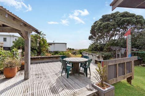 Photo of property in 85 Seaforth Road, Waihi Beach, 3611