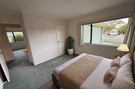Photo of property in 11 Addington Place, Taradale, Napier, 4112