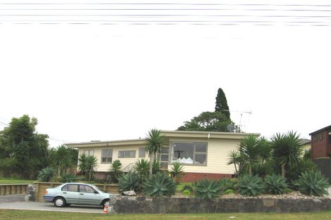 Photo of property in 95 Ocean View Road, Hillcrest, Auckland, 0627