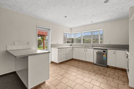 Photo of property in 4 Knightsbridge Place, Taradale, Napier, 4112