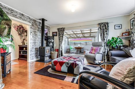 Photo of property in 2 Point Street, Raglan, 3225