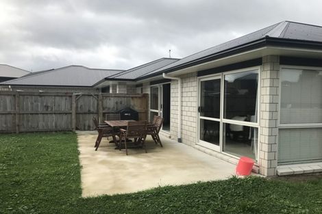 Photo of property in 11 Iris Place, Grandview Heights, Hamilton, 3200