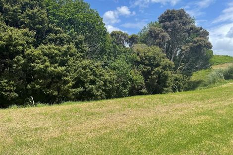 Photo of property in 14 Starlight Place, Langs Beach, 0582