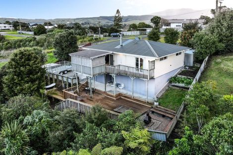 Photo of property in 2 Point Street, Raglan, 3225