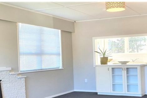 Photo of property in 1 Hardie Grove, Featherston, 5710