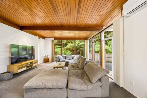 Photo of property in 7 Waima Crescent, Titirangi, Auckland, 0604
