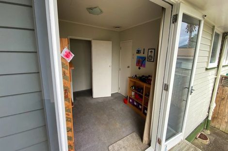 Photo of property in 25 Whitford Road, Howick, Auckland, 2014
