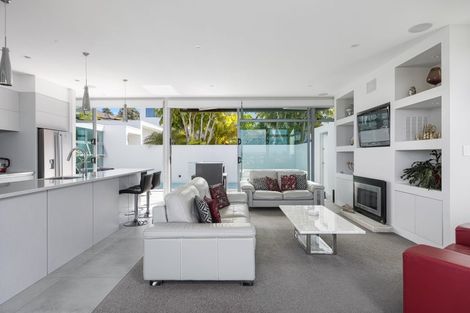 Photo of property in 47 The Ritz, Orewa, 0931