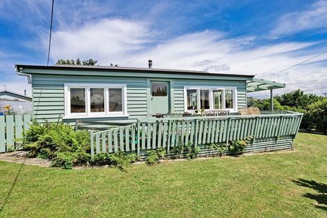 Photo of property in 3 Morton Street, Tuatapere, 9620