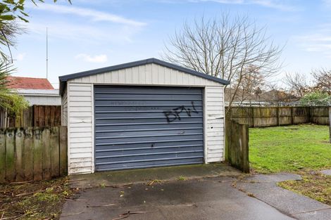 Photo of property in 11 Old Farm Road, Hamilton East, Hamilton, 3216