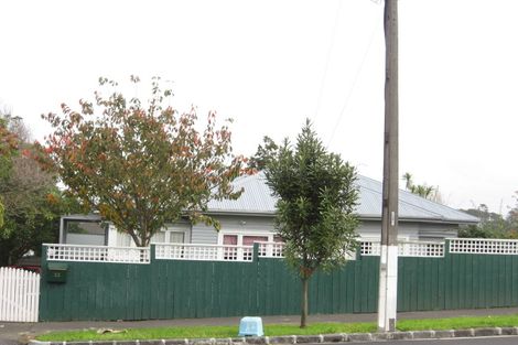 Photo of property in 23 Richardson Road, Mount Albert, Auckland, 1025