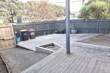 Photo of property in 1/4 Ellesmere Avenue, Miramar, Wellington, 6022