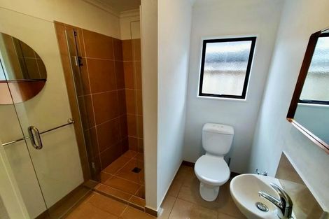 Photo of property in 100 Russell Street, Palmerston North, 4414