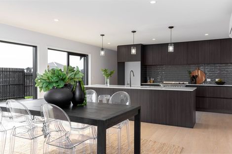 Photo of property in 28 Angus Place, Rangiora, 7400