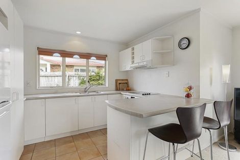 Photo of property in 127d Parrs Cross Road, Glen Eden, Auckland, 0612