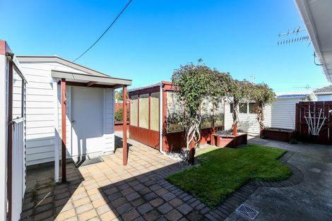 Photo of property in 12 Trafalgar Street, Westown, New Plymouth, 4310