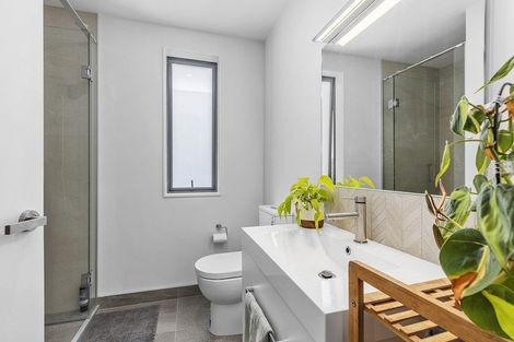 Photo of property in 16 Bee Lane, Whitby, Porirua, 5024