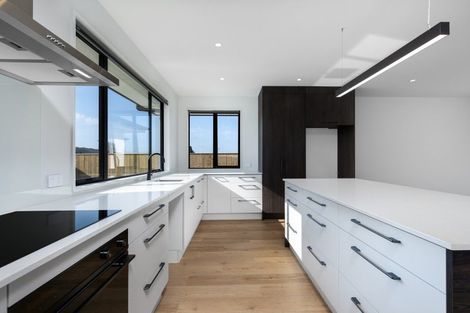 Photo of property in 16 Louden Place, Wakefield, 7025