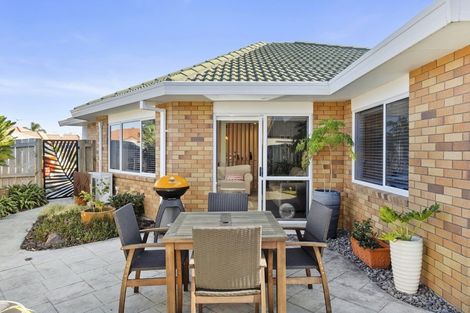 Photo of property in 16 Fahey Avenue, Mount Maunganui, 3116