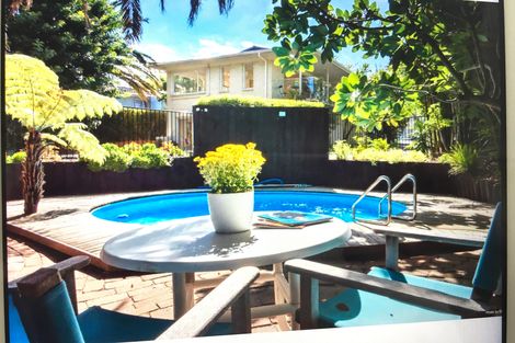 Photo of property in 12 Battenburg Place, Torbay, Auckland, 0630