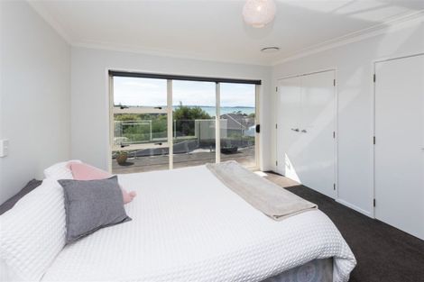Photo of property in 7 Paisley Street, Mellons Bay, Auckland, 2014