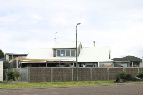 Photo of property in 31 Lagoon Way, Omaha, 0986