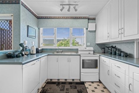 Photo of property in 16 Queen Alexandra Street, Lansdowne, Masterton, 5810