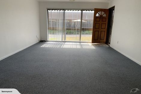 Photo of property in 1/6 Colleen Norma Place, Half Moon Bay, Auckland, 2012