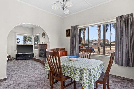 Photo of property in 13 Ellison Street, Napier South, Napier, 4110