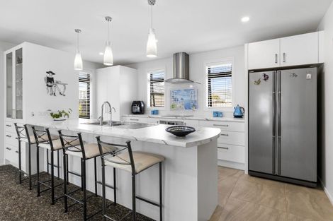 Photo of property in 32 Huka Heights Drive, Rangatira Park, Taupo, 3330