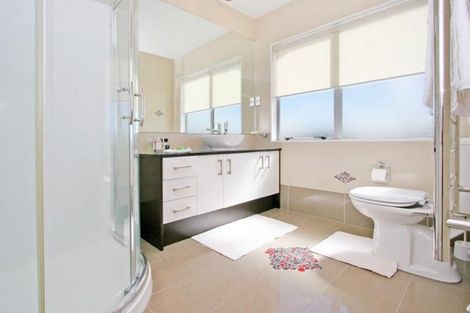 Photo of property in 41 Salford Crescent, Flat Bush, Auckland, 2019