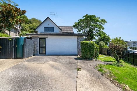 Photo of property in 1/1 Tern Place, Unsworth Heights, Auckland, 0632
